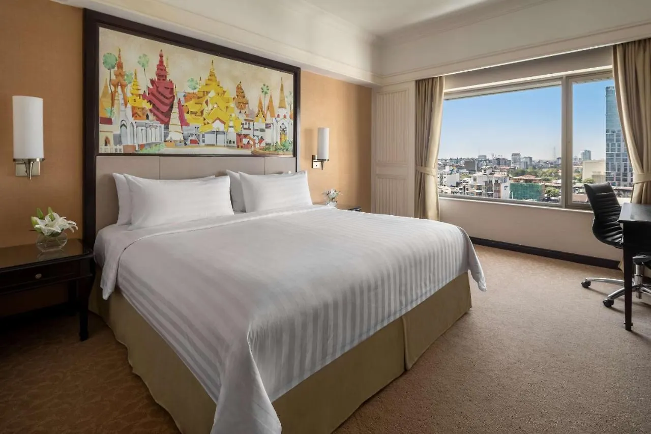 Sule Shangri-La, Yangon 5*,