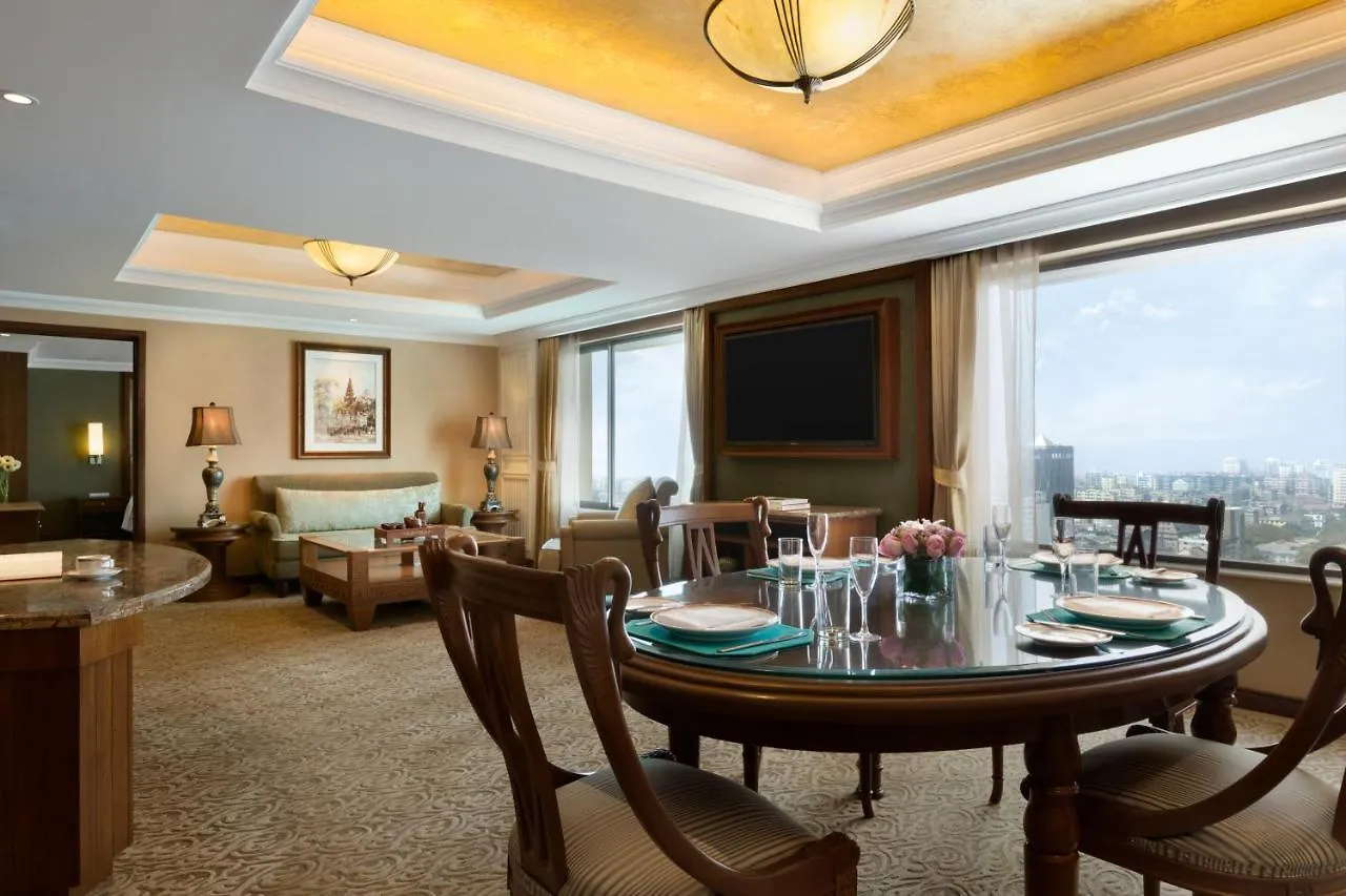 Sule Shangri-La, Yangon Hotell